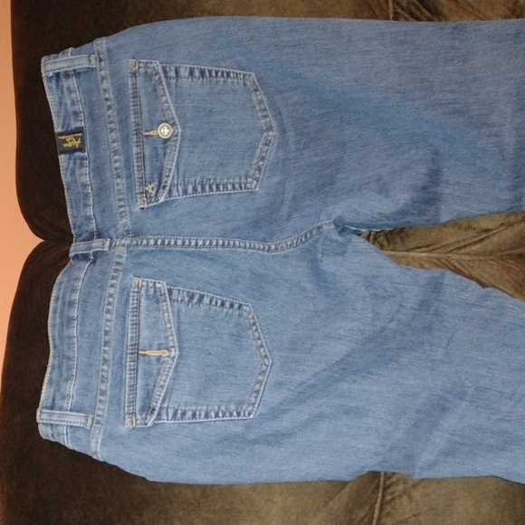 Aura Wrangler boot cut jeans - Picture 5 of 7